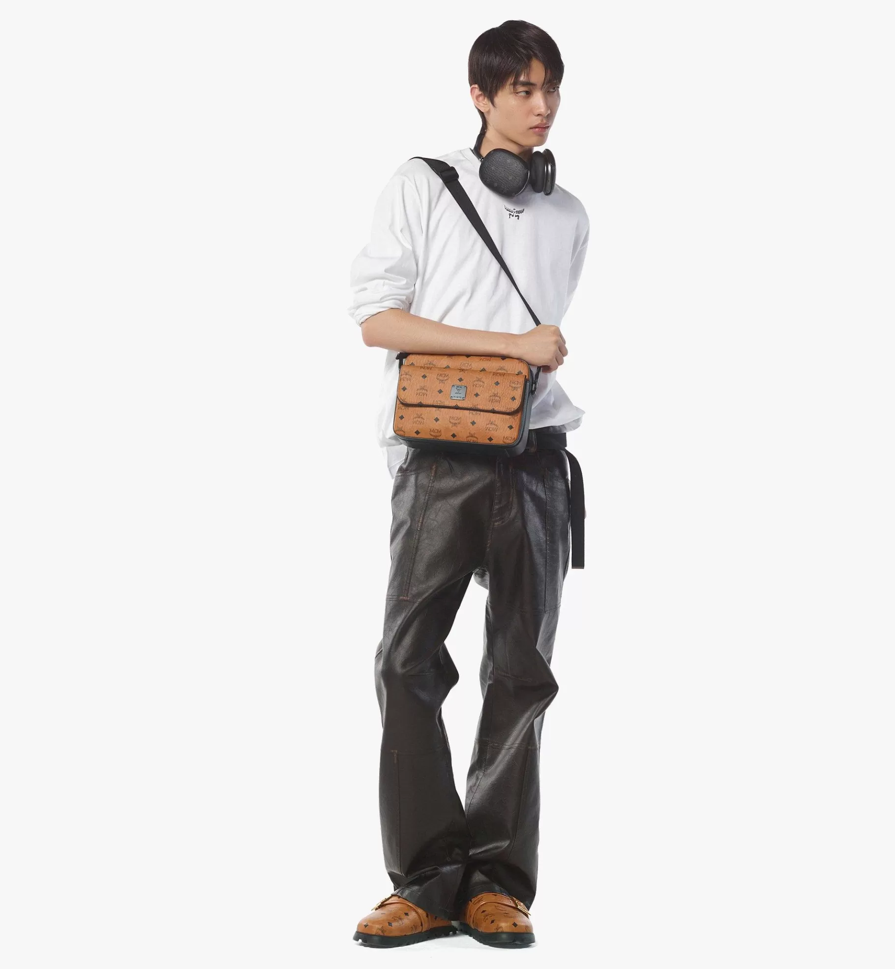 Clearance Aren Messenger Bag In Visetos Messengers & Crossbody Bags | Shoulder & Crossbody Bags